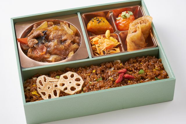 旬華 jupiter（岩槻店）-星華-炒飯と牛肉の黒胡椒炒め-