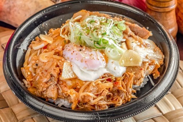 TSUNAGU-スタミナ溢れ丼