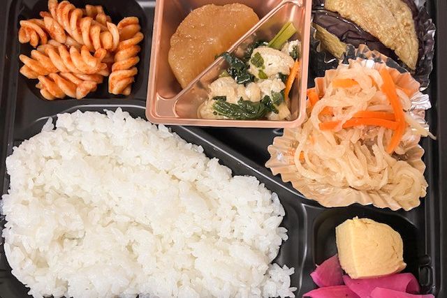 TSUNAGU-旬菜おばんざい盛り弁当