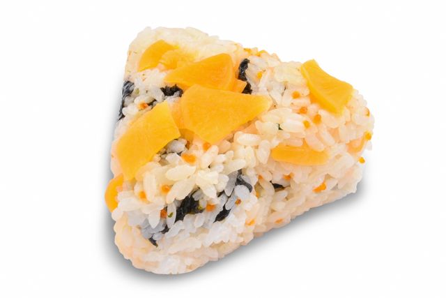 ごちそう焼むすび おにまる（京都四条河原町店）-プチプチとびことたくあん