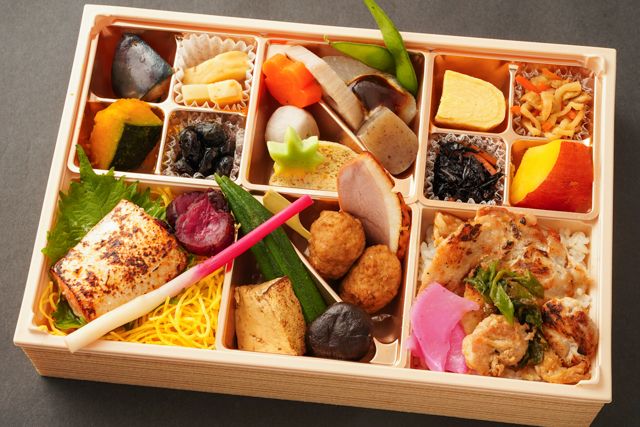 麹屋 花よし-鮭ハラス塩麹焼きと豚肉の生姜焼き