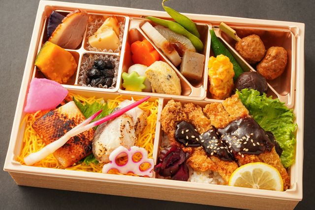 麹屋 花よし-鮭ハラス西京焼き・銀鱈塩麹焼きと豚肩ロース肉の塩麹漬けカツレツ