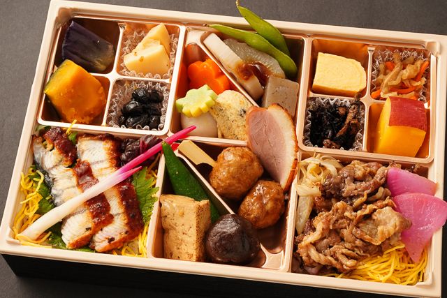 うなぎ懐石 橘-うなぎと牛ロース肉のすき焼き