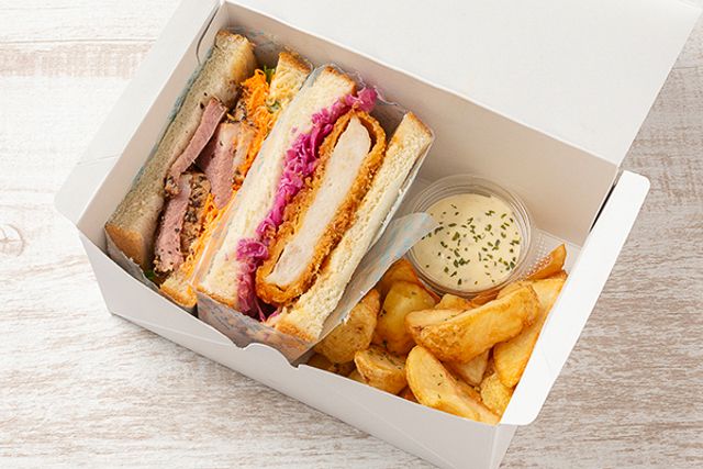 具沢山クラフトサンドイッチ～THE SAND～-【2種のクラフトサンド】鴨のパストラミと肉厚チキンカツのサンドボックス