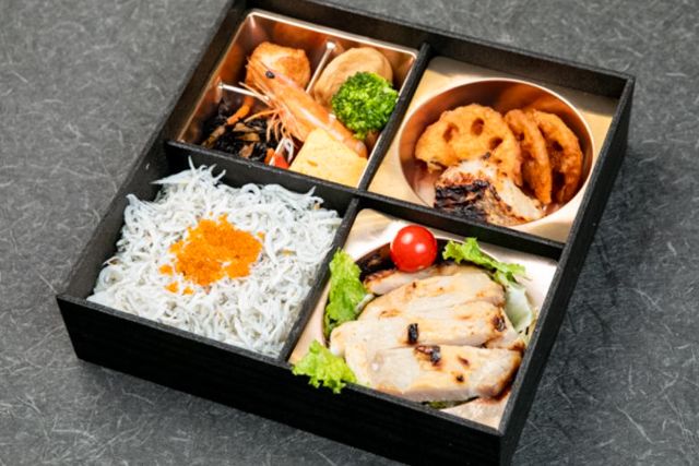 日本料理すし哲-贅沢もち豚の西京味噌焼き御膳