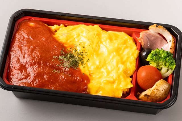 とろとろオムライスのオムタマ亭（札幌店）-チーズinオムライス弁当（トマトソース）