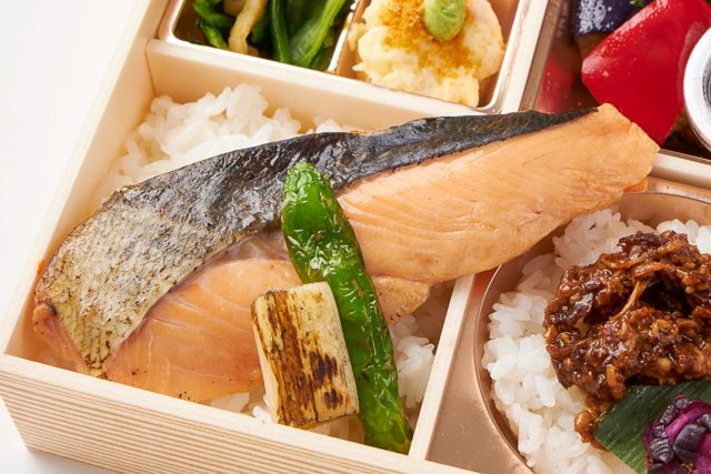 旬菜割烹 膳（東京店）-国産鮭の塩焼きと我がまま彩菜