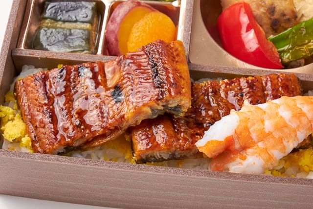 青山 鰻割烹 昇（東京店）-鰻の彩り御膳～牛すき焼きとお惣菜～