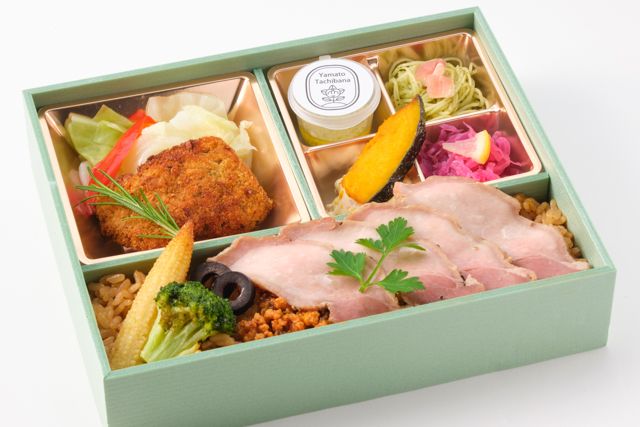 【Asuka】白身魚の香草パン粉揚げ ～大和橘のタルタルソース～