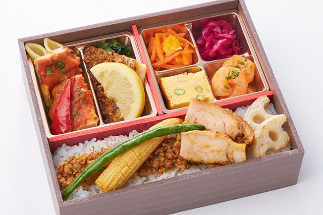 Due（デュエ）‐チキンカチャトーラと季節魚のオーブン焼き‐