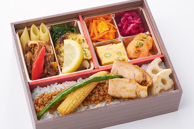 Due（デュエ）‐ポークジンジャーと季節魚のオーブン焼き‐