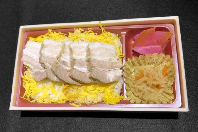 仕出し割烹空海-飲めるほど柔らかい！50時間煮込んだ豚の角煮重