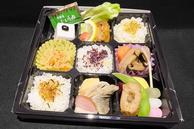 仕出し割烹空海-彩り幕内弁当