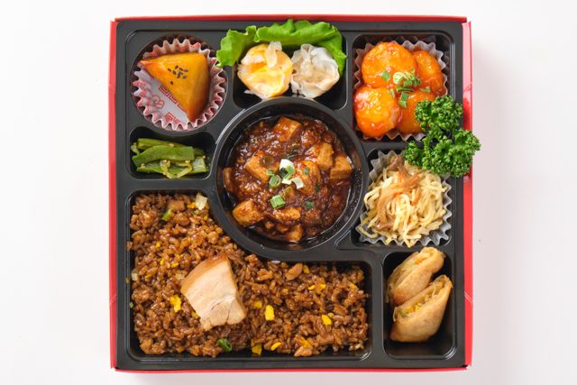 中華料理 馬九行久ーうまくいくー（福岡店）-【エビチリ入り】特製麻婆豆腐と焼きめしの笑門御膳