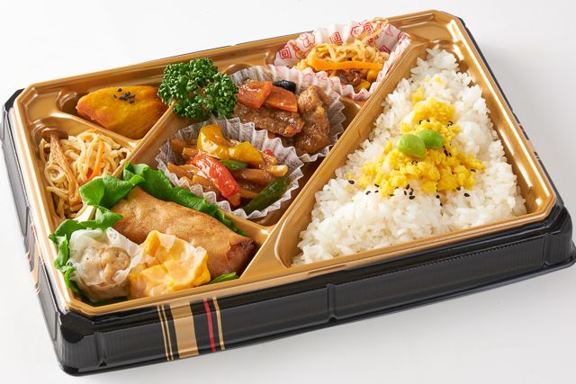 吉祥中華 結-musubi-（福岡店）-【Wメイン】青椒肉絲＆牛肉の黒胡椒炒め弁当【白飯】