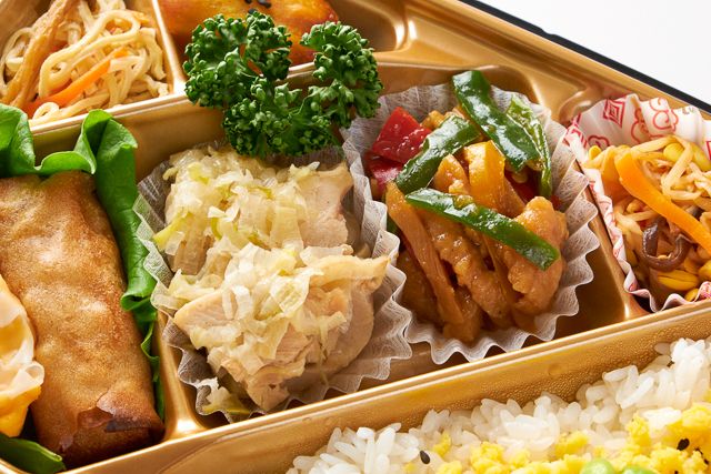 吉祥中華 結-musubi-（福岡店）-【Wメイン】蒸し鶏葱ソース＆青椒肉絲弁当【白飯】