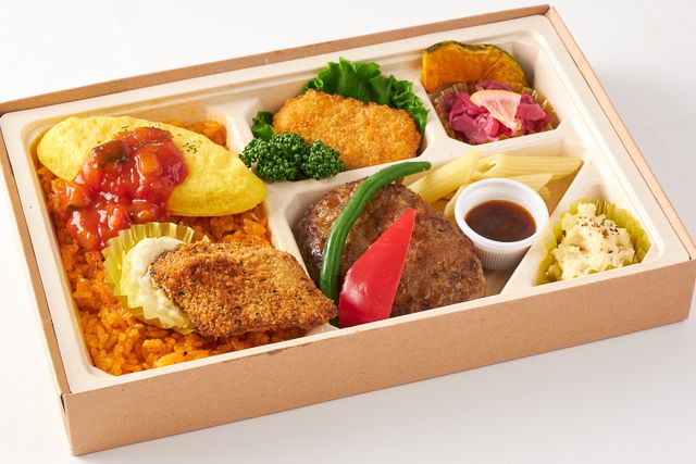 Kitchen Palette（福岡店）-とろとろ卵のオムライスと白身魚の香草パン粉焼き弁当