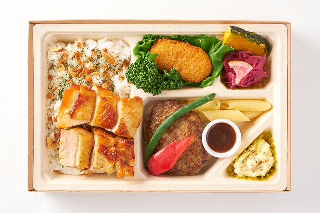 Kitchen Palette（福岡店）-本格ハンバーグとWチキンステーキの肉盛弁当【白米】