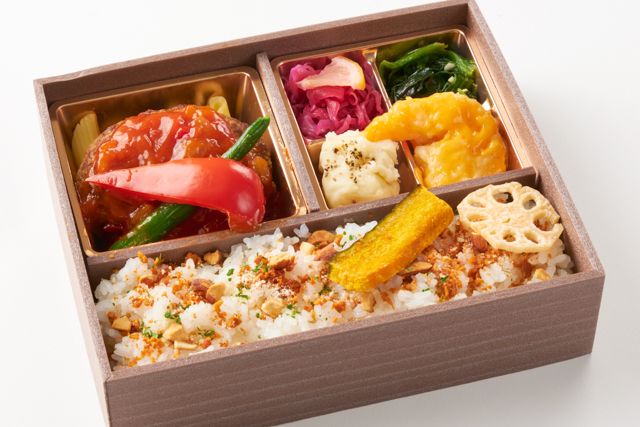 洋食亭 Silver spoon（福岡店）-ハンバーグステーキ・完熟トマトと農園野菜のソース