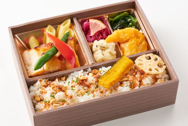 洋食亭 Silver spoon（福岡店）-若鶏のグリル・特製シャリアピンソース仕立て