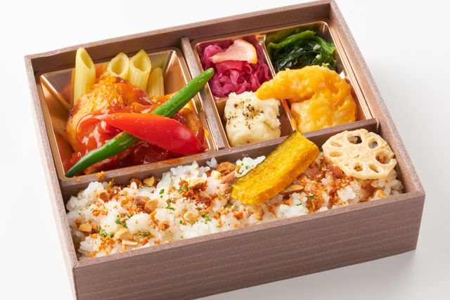 洋食亭 Silver spoon（福岡店）-若鶏のグリル・完熟トマトと農園野菜のソース