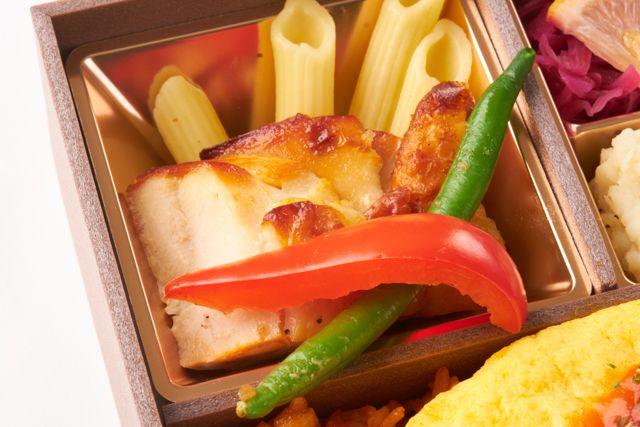 洋食亭 Silver spoon（福岡店）-完熟トマトのオムライス ＆ シャリアピンチキン