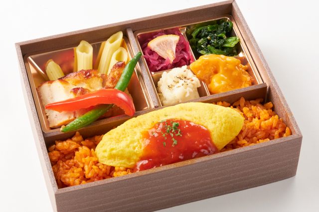 洋食亭 Silver spoon（福岡店）-完熟トマトのオムライス ＆ シャリアピンチキン