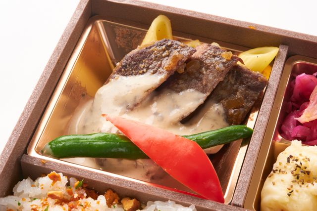 洋食亭 Silver spoon（福岡店）-牛カットステーキ・濃厚ポルチーニ茸のクリームソース