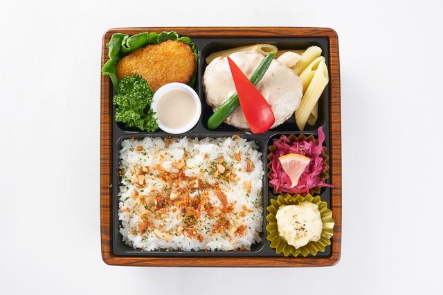 WERK―街の洋食―（福岡店）-芳醇ポルチーニクリームハンバーグ ＆ 蟹クリームコロッケ