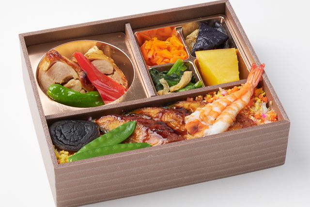 鮨・割烹 華やぎ（東京店）-うなぎと海老の華ちらし御膳～若鶏の香味焼き～