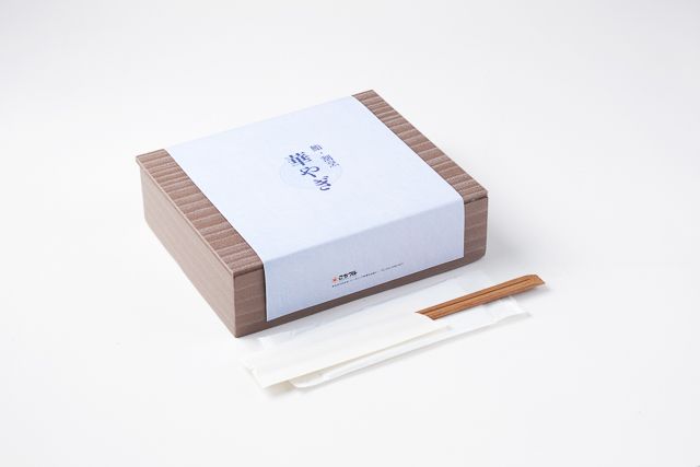 鮨・割烹 華やぎ（東京店）-鶏そぼろと海老の華ちらし御膳～牛すき焼き～
