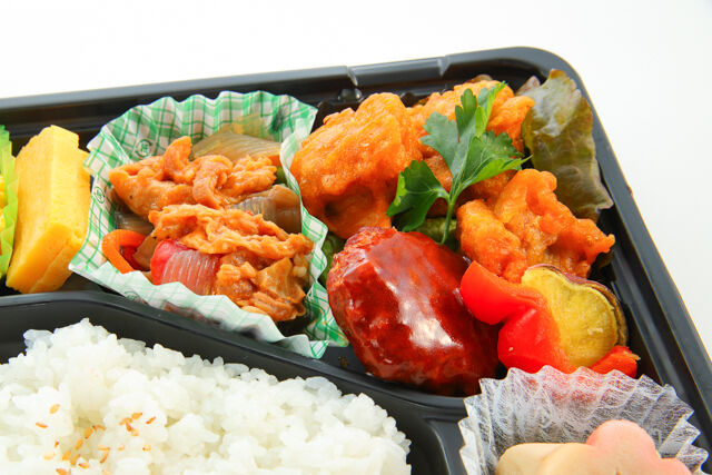 あじひと日和-絶品！牛焼肉と唐揚げの弁当