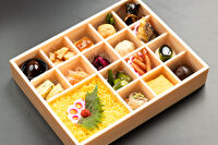 赤坂懐石 日本料理 さいとう-【熨斗対応可】彩り 四季 花ちらし御膳