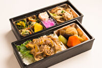 桂-豚ネギ塩炒めと和惣菜の特選牛飯2段膳