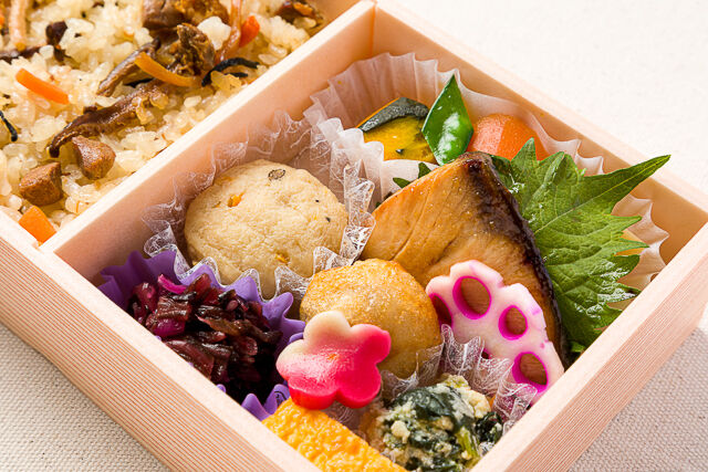 桂-【冬限定】厳選ぶり照り焼きと五目御飯弁当【冬1】