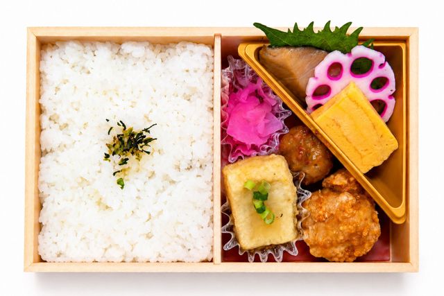 桂-【熨斗対応可】銀ひらす塩麹焼きと和惣菜弁当