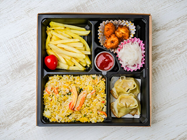 蟹肉炒飯弁当