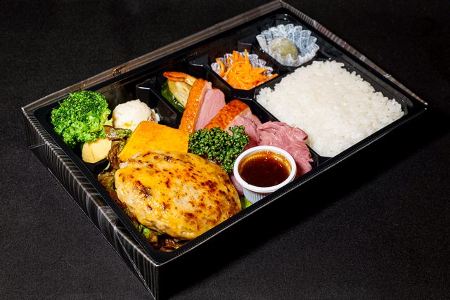 ゴルビージャックチーズバーグ＆牛ハラミステーキ＆自家製合鴨パストラミBBQの商品写真