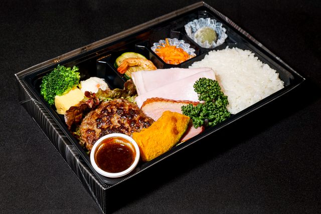 B.B.Q KIMURA Steak＆Grill（東京店）-【期間限定価格】和牛ハンバーグ＆ローストポーク＆自家製合鴨パストラミBBQ