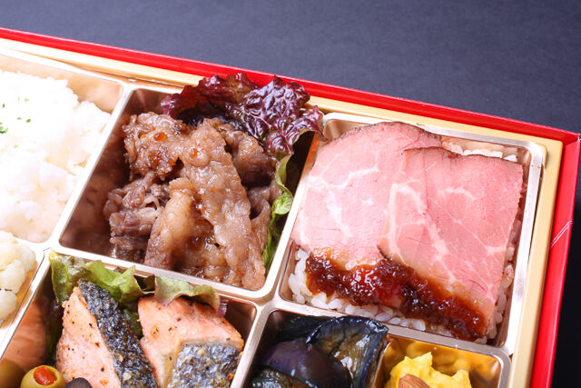 bistroLUCIA（ビストロルシア）-【クリスマス限定】黒毛和牛赤ワイン煮とサーモンのムニエル