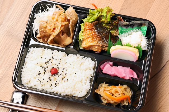 生姜焼き＆ブリ照りコンビ弁当