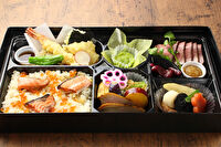 カリーナフードサービス-新 会席弁当・けやき～仙台黒毛和牛ローストビーフとはらこ飯～