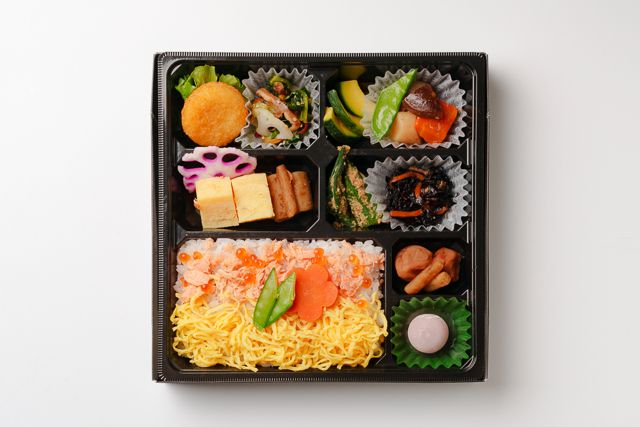 カジュアル割烹 八寸-八寸彩り御膳～鮭いくら飯～