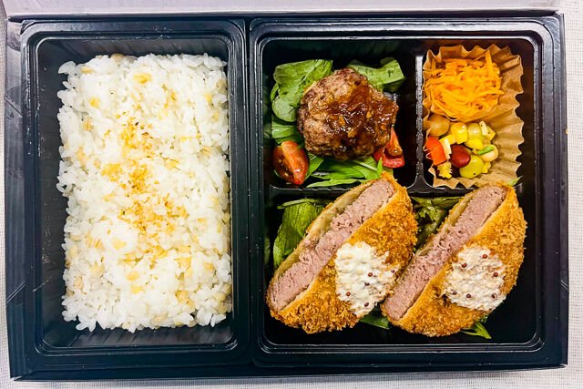 佐賀県産和牛のお弁当専門店【CENTRAL BEEF】-佐賀和牛のミルフィーユビフカツ＆ハンバーグ弁当