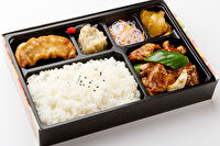 珍味楼-回鍋肉と餃子弁当