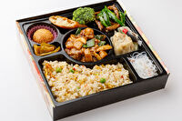 珍味楼-鶏肉カシューナッツと牛肉とピーマン弁当