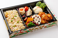 珍味楼-大海老チリソースと黒酢酢豚弁当