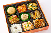 チャイニーズダイニング サカモト-【熨斗対応可】中華9マス弁当～エビチリ・青椒肉絲～