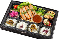 肉弁当専門店 血湧き肉踊る-デミグラまみれのメンチカツ弁当