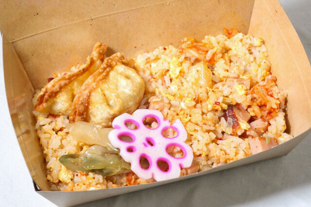 中華飯店 豚花火-【チャイナ屋台】揚げ餃子＆秘伝ダレ・キムチ炒飯